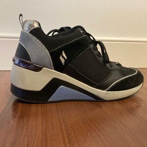 Skechers Black Wedge Sneakers with Silver & Suede Accent - Size 7.5